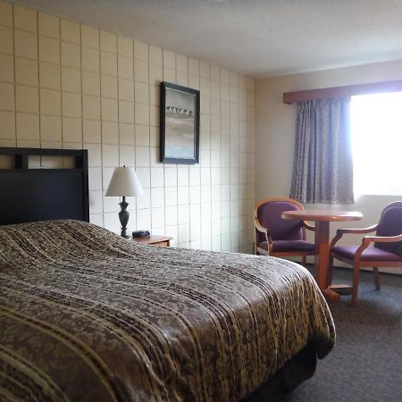 Haida Way Motor Inn Port McNeill Εξωτερικό φωτογραφία