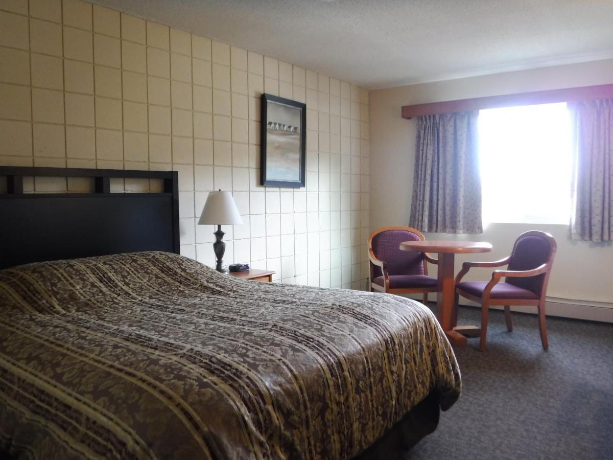 Haida Way Motor Inn Port McNeill Εξωτερικό φωτογραφία
