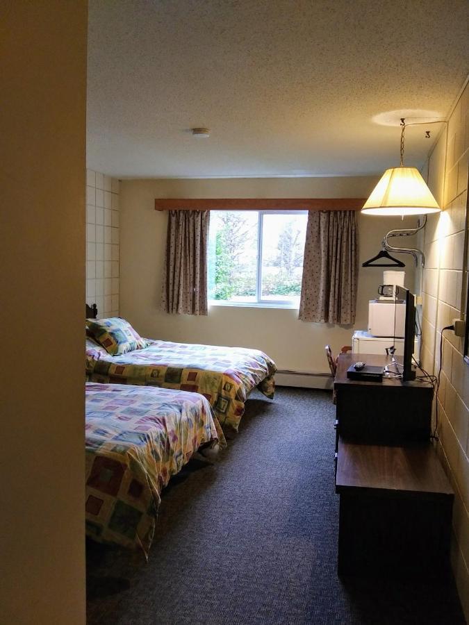Haida Way Motor Inn Port McNeill Εξωτερικό φωτογραφία